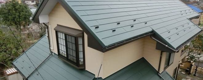 町田市の屋根専門職人によるガルバリウム鋼鈑屋根工事